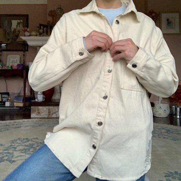 Zara Jackets & Blazers - Zara crème buttoned shacket